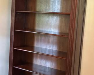 very nice mahogany stained bookshelf