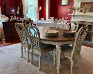 Dining table w/6 chairs; white oak French Countr