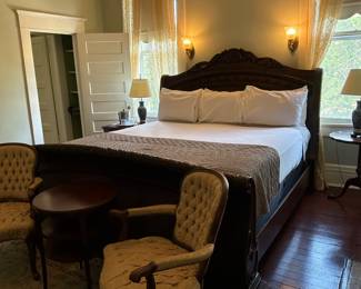 this is a beautiful antique reproduction king sleigh bed