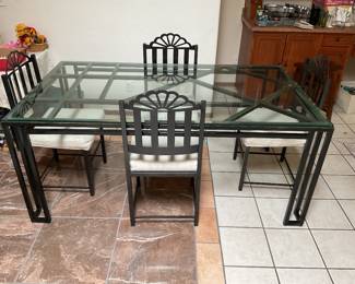 Glass top & metal dining table-42x72x30 & 4 chairs-17x40