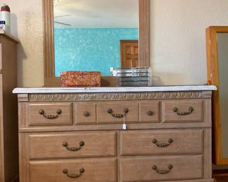 Dresser-64x17x36 mirror-39x47