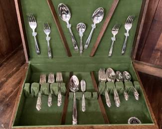Silverplated silverware