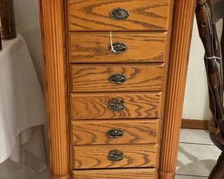 Powell Jewelry box-18x12x42