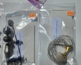 Large safety pin w/ large beads, 