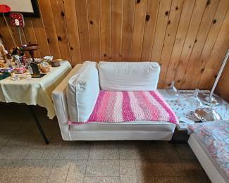 33x42