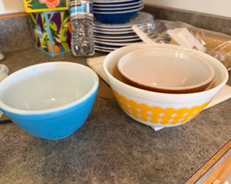 Vintage pyrex