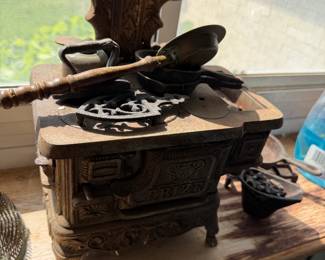 Salesman Sample Stove