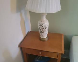 Matching night stand, lamp