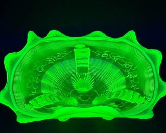 antique Northwood "Klondyke" pattern Vaseline glass bowl