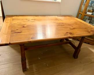 Vintage Farmhouse Style Table & (5) Chairs
