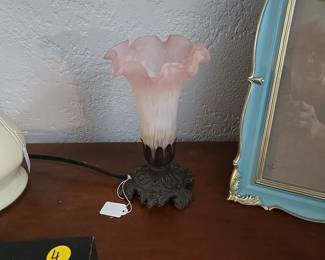 Fluted Edge Tulip Lamp with Cast Iron Base