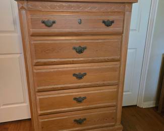 Maple Chest of Drawers