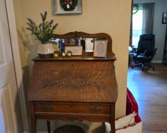 Antique Victorian Quarter sown oak slant front desk with top mirror