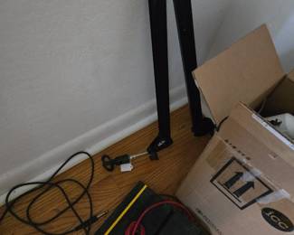 Wah Wah Pedal & Microphone Arm plus Mystery Antenna