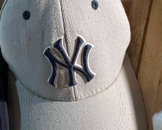 New York Yankees hat