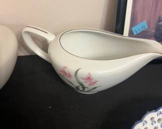 vintage Grantcrest fine china gravy boat