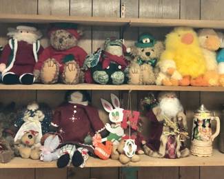 *Christmas & Holiday Stuffies