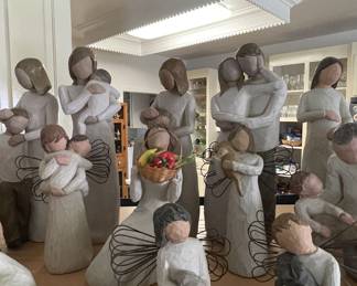 Willow Tree figures