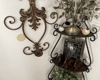 Corner metal shelf