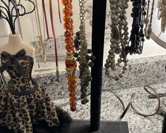 Costume jewelry 