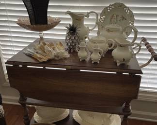 Tea cart