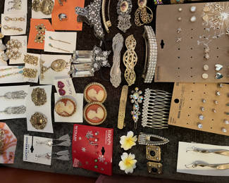 Costume jewelry 