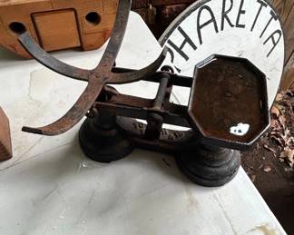 Cast Iron Countertop Scale To Weigh lbs.