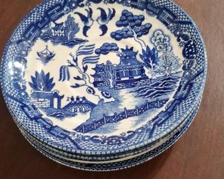 Blue Willow Pattern Plates