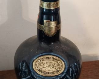 Royal Salute Year Old Blended Scotch Whisky Blue Ceramic Decanter