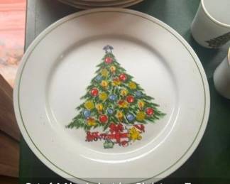 Set of Alco Industries Christmas Tree Plates