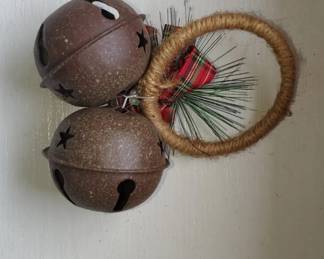 Rustic Metal Jingle Bells Christmas Wreath Ornament