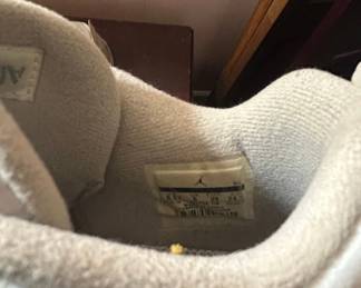 Air Jordan Pure Money second image