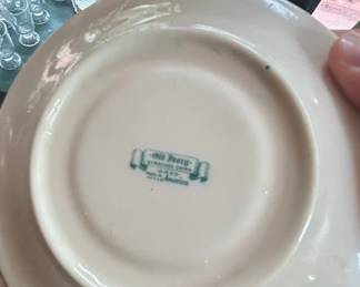 Syracuse China Old Ivory Dinnerware Set fifth image