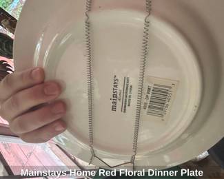 Mainstays Home Red Floral Dinner Plate third image