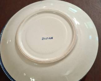Blue Willow Pattern Plates third image