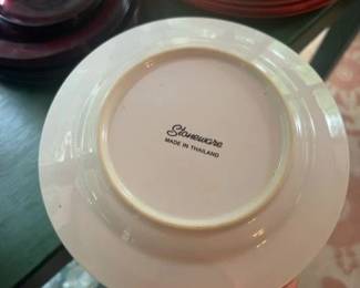 Christmas Tree Stoneware Plate by Gibson Home second image