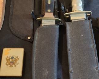 Schrade USA Old Timer Fixed Blade Knife Set with Sheaths and US Army Emblem Item second image