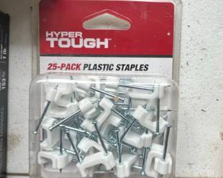 Hyper Tough Pack White Plastic Cable Staples