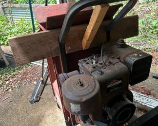 TroyBilt Super Tomahawk Chipper Shredder with Briggs  Stratton cc Engine second image