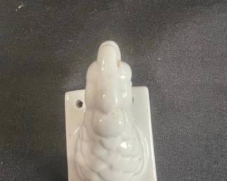 Ceramic Animal Head Wall Hooks Set of   Cow, Pig, Duck, Chicken fourth image