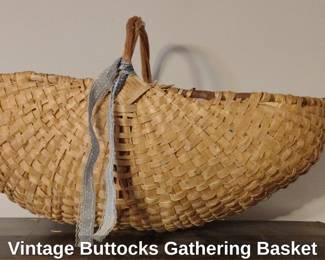 Vintage Buttocks Gathering Basket second image