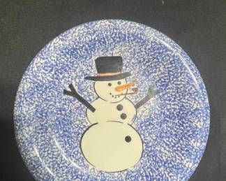 Ceramic Snowman Salt and Pepper Shakers with Decorative Plate second image