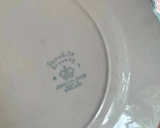 Johnson Brothers Snowhite Regency Dinner Plates second image