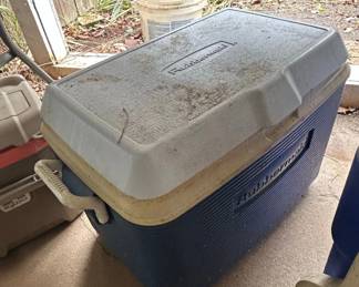 Rubbermaid Quart Victory Cooler