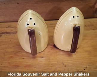 Florida Souvenir Salt and Pepper Shakers second image