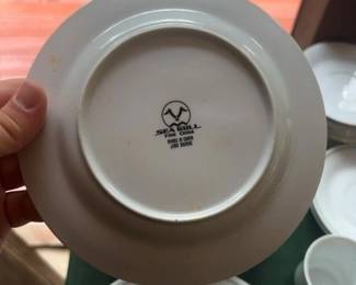 Sea Gull Fine China Christmas Tree Plates second image