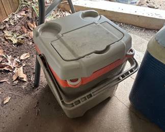 Igloo Playmate Elite Cooler