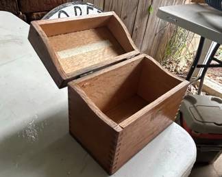 Vintage Wooden Recipe Box with Dovetail Joints second image