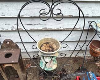 Wrought Iron HeartShaped Plant Stand with Frog Musician Figurine