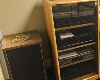Epi speaker have 2, stereo unit, Dennis turntable with gauge tester, Yamaha stereo receiver R-9, arion cassette tape player,CW 1000 Fisher dual CD player, & CDC-585 Yamaha Compact disc player